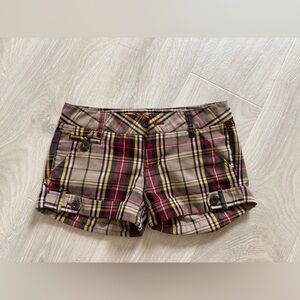 Y2K plaid shorts